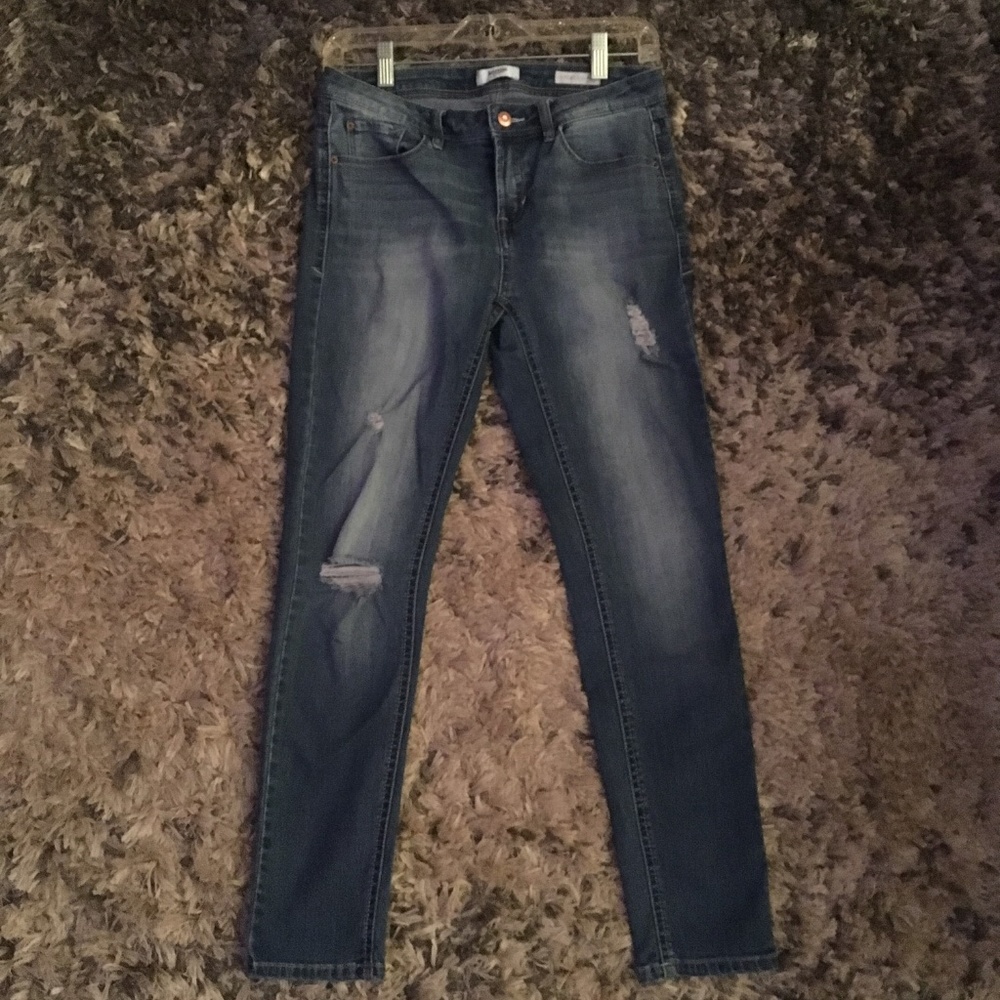 Kensie Distressed Midrise Jeans